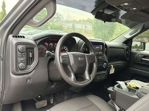Used 2025 Chevrolet Silverado 1500 Custom Trail Boss AWD/4WD image 7