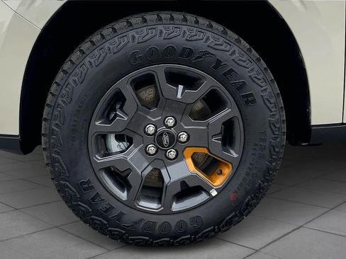 New 2025 Ford Maverick Tremor image 12