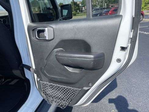 Used 2020 Jeep Gladiator Sport w/ Quick Order Package 24S AWD/4WD image 21