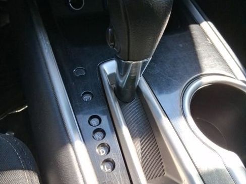 Used 2020 Nissan Pathfinder SV image 30