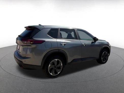 Used 2025 Nissan Rogue SV FWD image 15