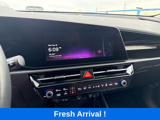 Used 2024 Kia Niro Wind FWD image 7