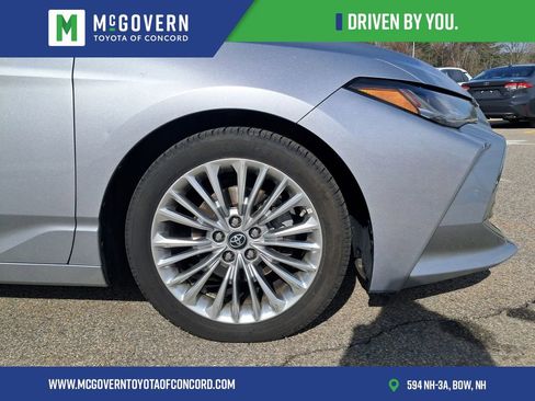 Used 2019 Toyota Avalon Limited w/ Advanced Safety Package FWD image 9