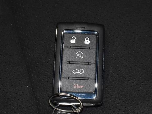 New 2025 Jeep Grand Cherokee Altitude image 22