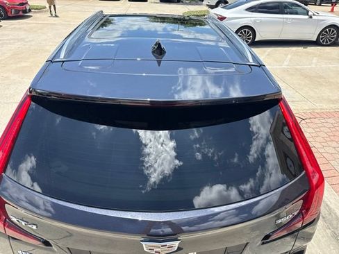 Used 2023 Cadillac XT4 Premium Luxury w/ Cold Weather Package FWD image 11