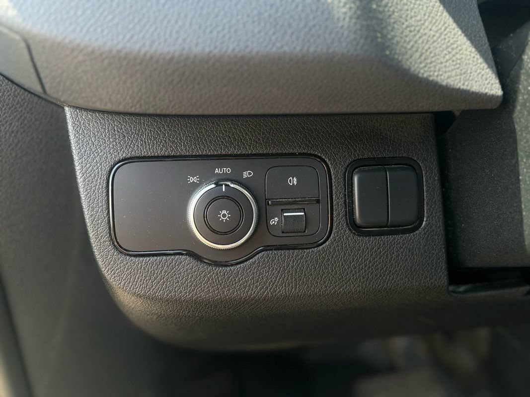 Used 2019 Mercedes-Benz Sprinter 1500 image 29