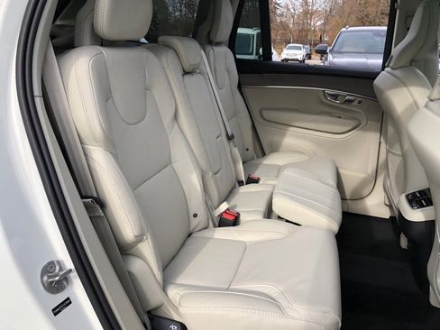 New 2026 Volvo XC90 B6 Ultra image 35