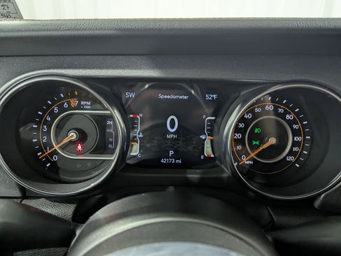 Used 2023 Jeep Gladiator Mojave w/ LED Lighting Group image 17