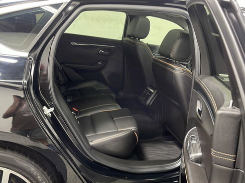 Used 2019 Chevrolet Impala Premier FWD image 19