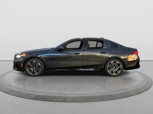 Used 2026 BMW 530i xDrive AWD/4WD image 4