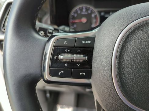 Used 2023 Kia Sorento EX w/ Panoramic Sunroof Package FWD image 11
