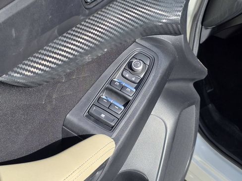 Used 2025 Subaru Ascent Premium AWD/4WD image 17