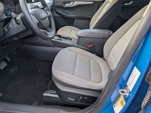 Used 2020 Ford Escape SE image 13