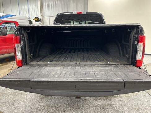 Used 2019 Ford F350 XLT w/ XLT Premium Package image 26