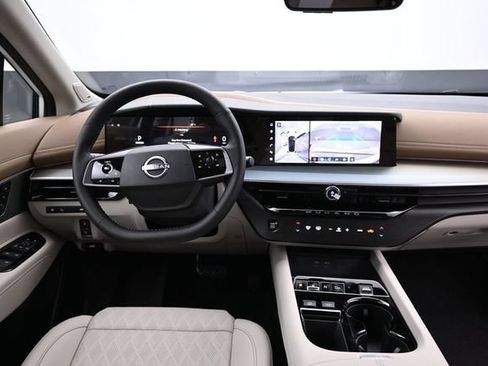 New 2026 Nissan Murano Platinum w/ Cargo Package AWD/4WD image 11
