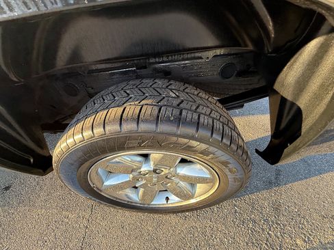 Used 2013 GMC Sierra 1500 SLE w/ Power Tech Package image 35