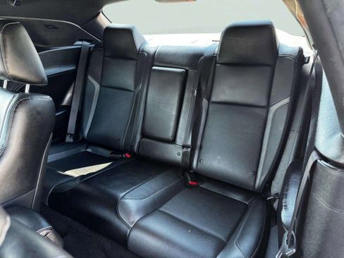 Used 2019 Dodge Challenger SXT w/ Plus Package image 19