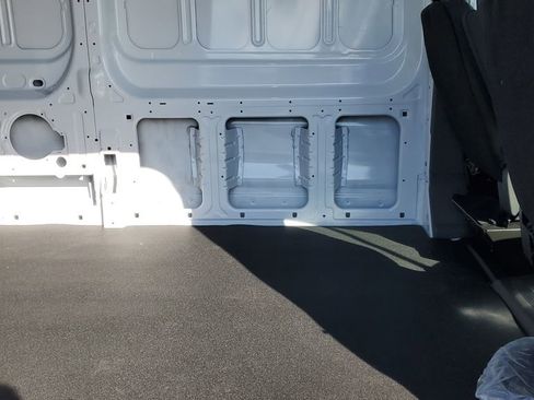 New 2026 Ford Transit 250 148 Medium Roof RWD image 13