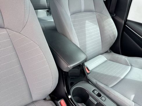 Certified 2025 Toyota Corolla SE FWD image 21