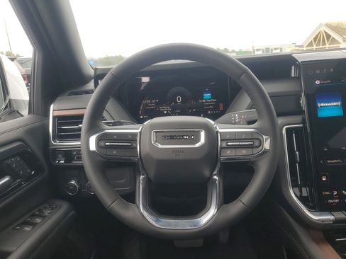 New 2026 GMC Yukon Denali w/ Sun & Power Step Package image 15