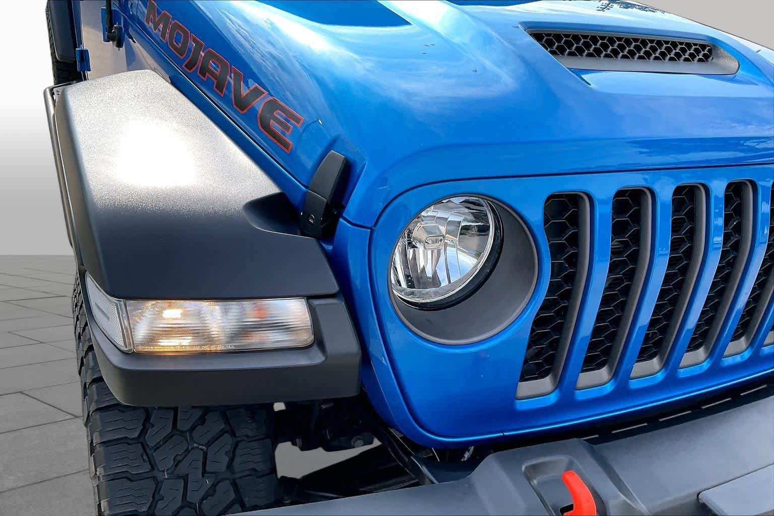Used 2021 Jeep Gladiator Mojave w/ Cold Weather Group AWD/4WD image 27