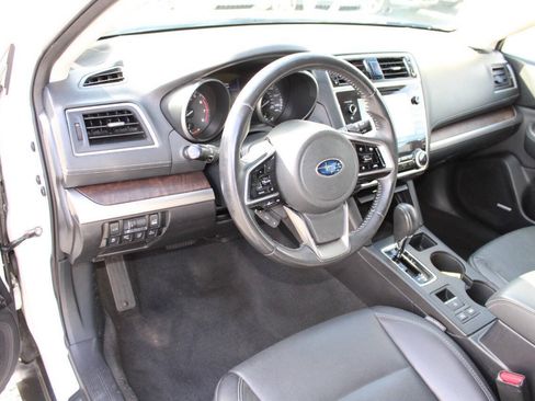 Used 2018 Subaru Outback 2.5i Limited AWD/4WD image 13