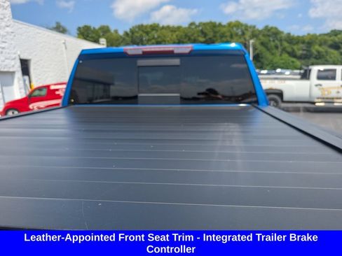 Used 2022 Chevrolet Silverado 1500 LT Trail Boss w/ LT Trail Boss Premium Package AWD/4WD image 11
