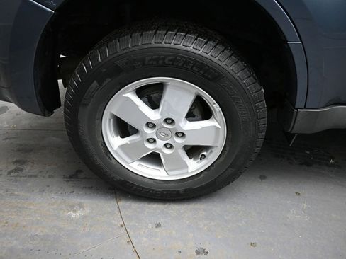 Used 2011 Ford Escape XLT image 14
