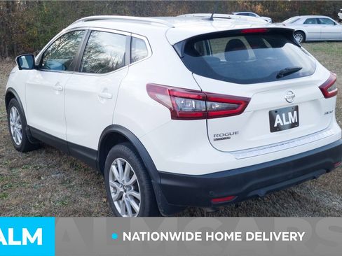 Used 2022 Nissan Rogue Sport SV w/ Technology Package image 5