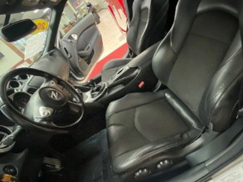 Used 2010 Nissan 370Z Touring image 13