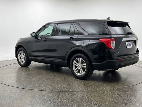 Used 2024 Ford Explorer XLT w/ Equipment Group 202A RWD image 6
