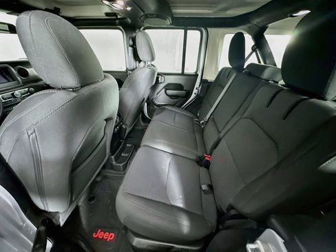 Used 2023 Jeep Wrangler Unlimited AWD/4WD image 26