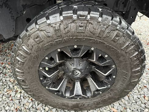 Used 2010 Jeep Wrangler Unlimited Sport AWD/4WD image 19