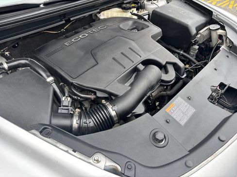 Used 2011 Chevrolet Malibu LT image 36