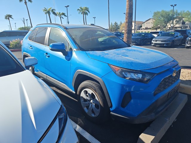 Used 2019 Toyota RAV4 LE w/ All Weather Liner Package FWD image 5