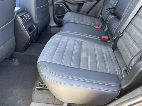 New 2026 Mitsubishi Outlander SE FWD image 13