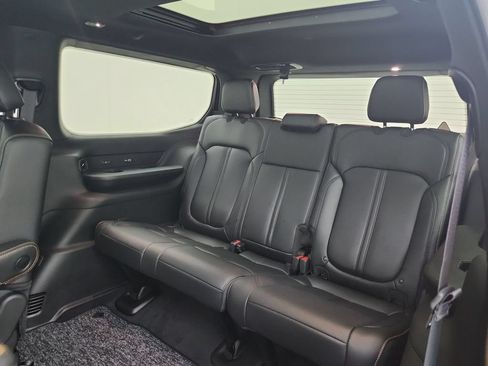 New 2026 Jeep Grand Wagoneer 4WD image 31