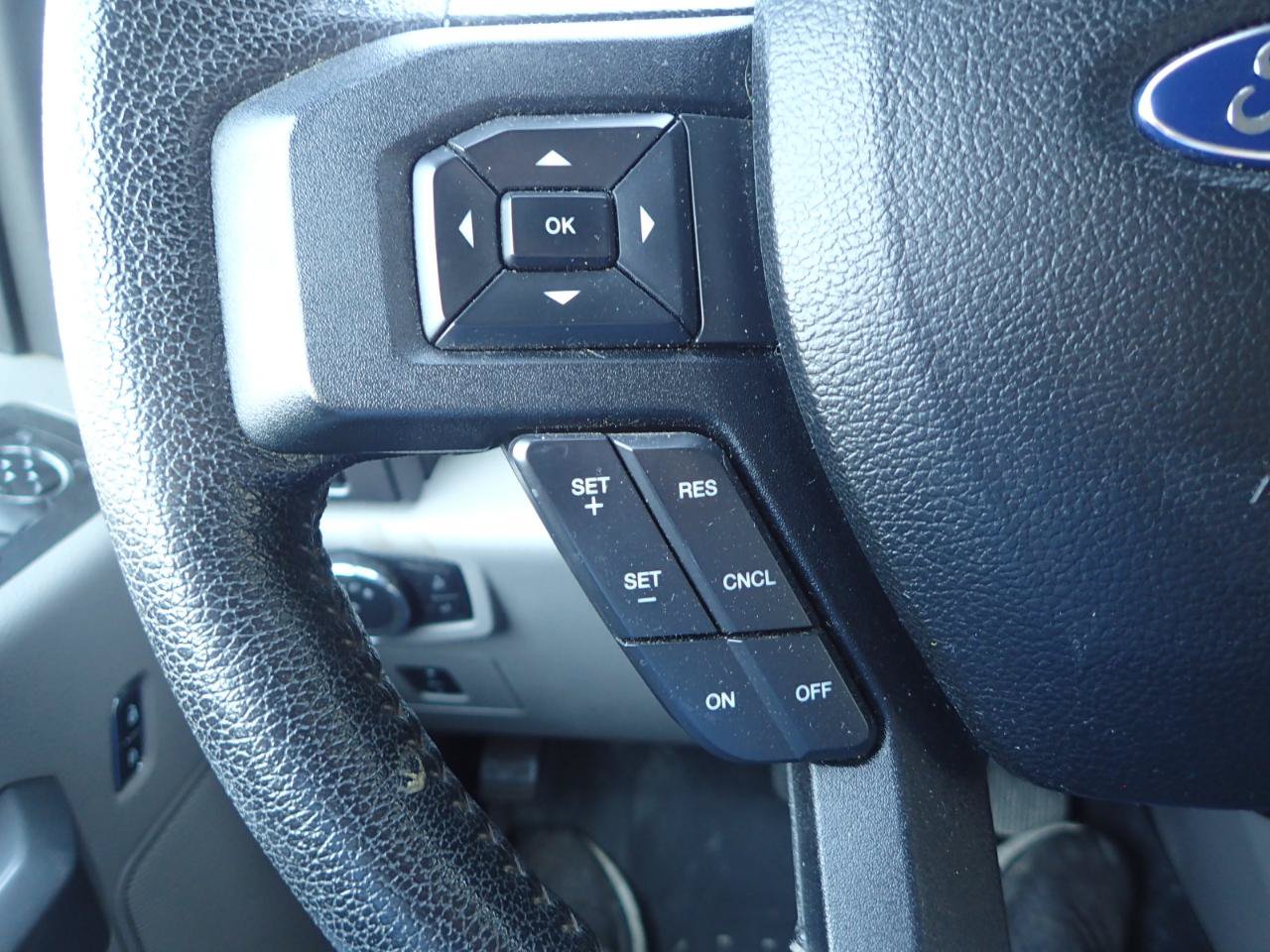 Used 2015 Ford F150 XLT w/ Equipment Group 302A Luxury AWD/4WD image 16