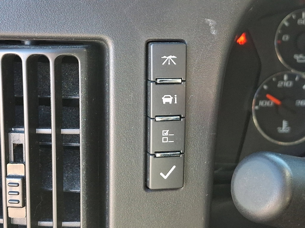 Used 2025 GMC Savana 2500 w/ Driver Convenience Package RWD image 30