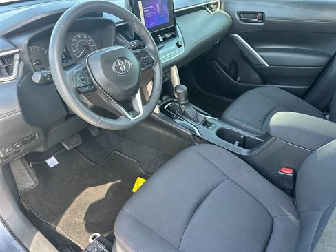 Used 2024 Toyota Corolla Cross LE w/ Moonroof Package FWD image 10