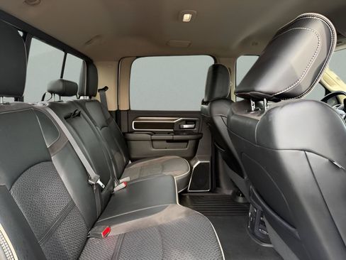 Used 2022 RAM 2500 Laramie AWD/4WD image 10
