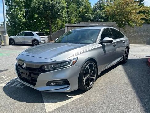 Used 2018 Honda Accord Sport image 3