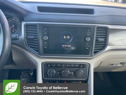 Used 2020 Volkswagen Atlas SE w/ Panoramic Sunroof Package AWD/4WD image 11