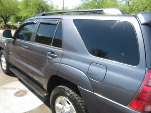 Used 2004 Toyota 4Runner 4WD image 7