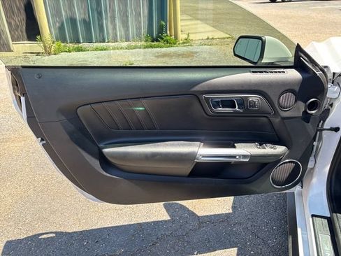 Used 2016 Ford Mustang GT Premium w/ Equipment Group 401A RWD image 7