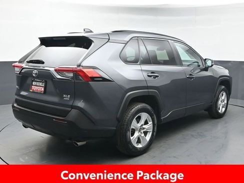 Used 2021 Toyota RAV4 XLE w/ Convenience Package AWD/4WD image 7