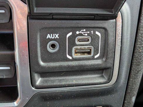 Certified 2024 Jeep Gladiator Mojave AWD/4WD image 21