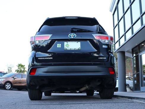 Used 2016 Toyota Highlander Limited Platinum AWD/4WD image 12