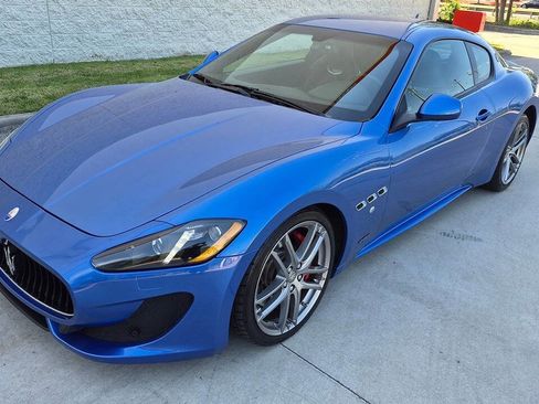 Used 2017 Maserati GranTurismo Sport RWD image 3