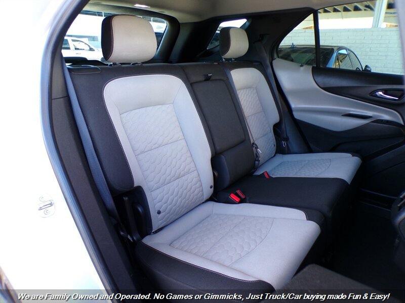 Used 2018 Chevrolet Equinox LS FWD image 21